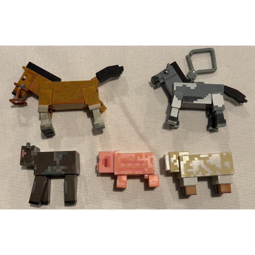 Minecraft Jazwares Figure Lot Horse Pig Sheep Cow Keychain Mojang H029
